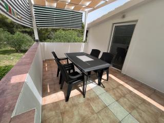 Cosy apartments 100 m from the beach - Dobropoljana - 7