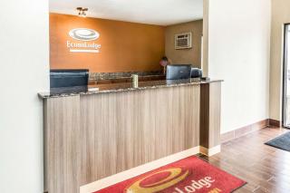Econo Lodge La Crosse North - 6