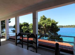 Apartments Karbuni By The Sea - Blato - 7