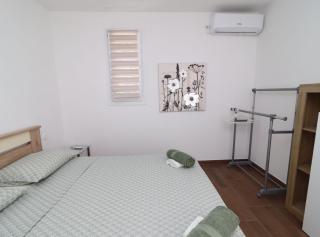 Apartments Karbuni By The Sea - 7