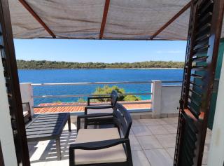 Apartments Karbuni By The Sea - Blato - 5