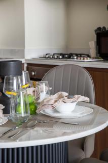 Frank Porter - Vera Residences - Dubai - 2