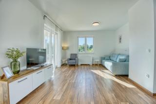 Crowonder Villa Lucija with Large Swimming Pool - Biograd na Moru - 9