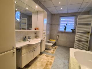 Geräumiges Wohnerlebnis - komfortabel und ruhig - 4