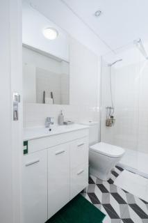 Host Wise - Sunny Downtown Apartment - Porto - 6