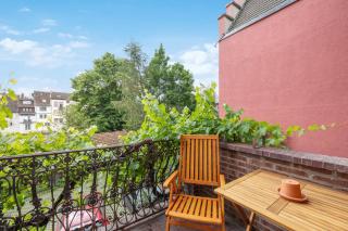 große Altbau Wohnung I Terrasse I Zentral I Parkplatz I 8 Personen - 4