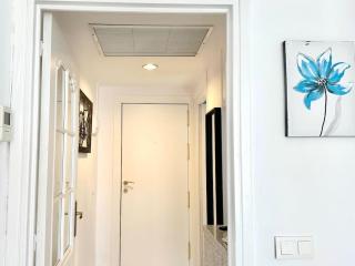 Central Fuengirola Studio Apartment with a Sea View - Fuengirola - 4