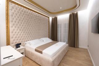 King & Queen Boutique Hotel - Fier - 9