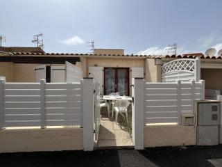 Charmant pavillon avec mezzanine, piscine et parking, à 300m de la plage du Grazel, Gruissan - FR-1-229-114 - Gruissan - 2