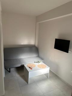 a & a Apartments - Kalamata - 8