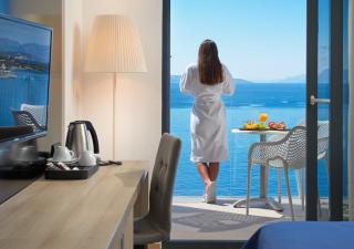 Medora Auri Family Beach Resort - 8