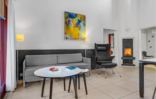 Cozy Home In Grenaa With Kitchen - 9