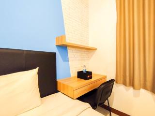Classic Studio (No Kitchen) with City View at Lodge Paskal Apartment By Travelio - Bandung - 1