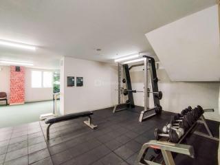 Simple 1BR Apartment Parahyangan Residence By Travelio - 4