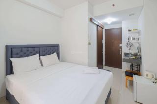 Great Deal and Homey Studio at Transpark Cibubur Apartment By Travelio - Depok - 4