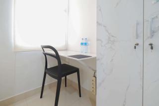 Great Deal and Homey Studio at Transpark Cibubur Apartment By Travelio - Depok - 3