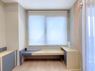 Modern Look Studio at Gateway Park LRT City Jatibening Apartment By Travelio - 7