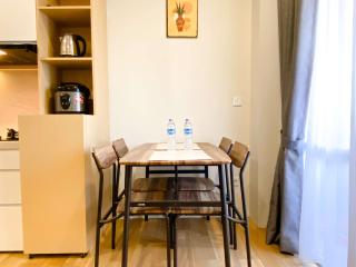Spacious and Combined 1BR Vasanta Innopark Apartment By Travelio - Cikarang - 1