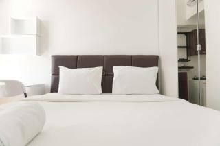 Simply Design and Homey Studio Tokyo Riverside PIK 2 Apartment By Travelio - Rawalembang - 8