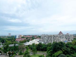 Best Deal and Comfortable Studio Park View Condominium Apartment By Travelio - 1