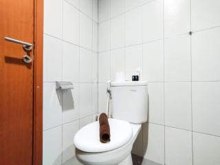 Serene and Cozy Studio Dago Suites Apartment By Travelio - Bandung - 9