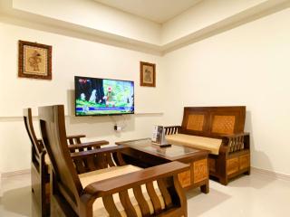 Modern Look 2BR at Meikarta Apartment By Travelio - Cikarang - 3