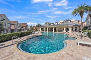 Elegant Townhome Near Disney – Private Suites! townhouse - Orlando - 0