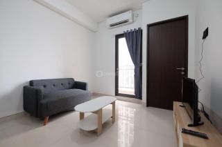 Fully Furnished and Cozy 2BR at Transpark Cibubur Apartment By Travelio - 7