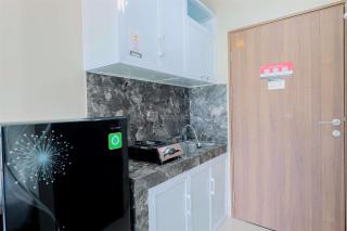 Homey and Restful Studio Royal Sentul Park Apartment By Travelio - Bogor - 6