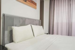 Nice and Comfort Studio at West Vista Apartment By Travelio - Jakarta - 9