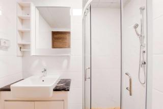 Spacious and Cozy 3BR Sky House BSD Apartment By Travelio - 6