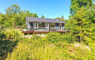 Stunning Home In Rønne With Wifi - Rønne - 2
