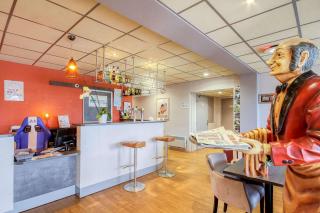 Brit Hotel Les Evens - Saint-Saturnin - 6