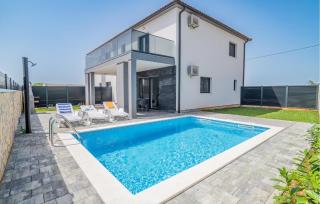 Lovely Home In Pula With Wifi - 0