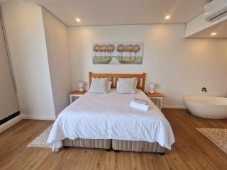 AZURI - 4 Adults & 2 Children, Backup power, Umdloti - Umdloti - 2