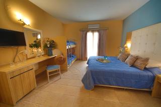 Dolphin Bay Seaside Resort & Suites - 5