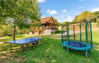 Three-Bedroom Holiday Home In Ribnik - 3