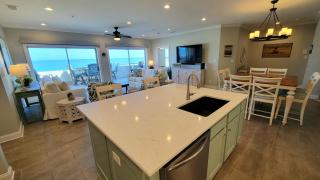 DeSoto Beach Club 310 by Tybee Beach Vacation Rentals - Tybee Island - 6