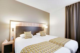 Brit Hotel Confort Loches - 5