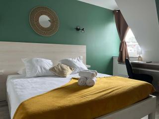 Brit Hotel Du Dauphin L'Aigle - 6