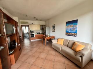 Beautiful Desenzano Apartment - Desenzano del Garda - 0