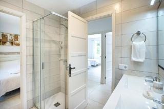 Villa Peyro by Villa Plus - 1