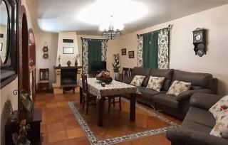 Gorgeous Home In Iznajar - Iznájar - 8