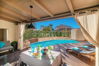 Villa Ulika by Villa Plus - Kolumbera - 9
