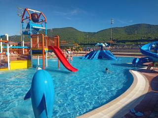 OPERA LUX APARTMENTS---kod Aqua Parka - Relax & Free Parking - 4