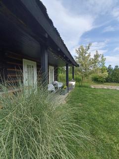 Chatka w trawach - 4