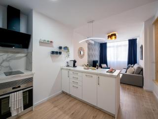 Torremolinos Centro Apartamento con parking y playa a 5 min, wifi alta velocidad - 2