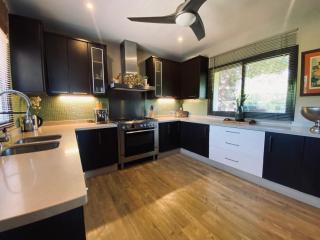 Peaceful 3 Bedroom Villa with Infinity Pool Estepona Marbella - 3