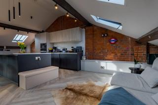 Pass the Keys Exquisite Penthouse Loft Jewellery Q WParking - Birmingham - 8