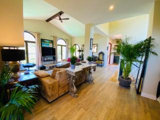 Peaceful 3 Bedroom Villa with Infinity Pool Estepona Marbella - 7